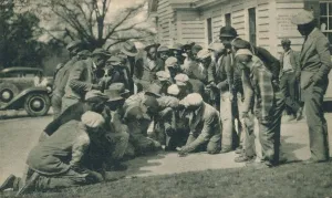 Caddy Gallery: Black Caddies Playing Craps c1920s