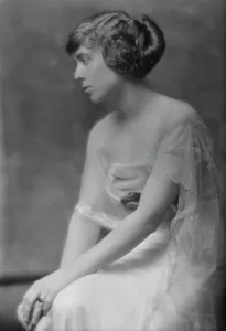 Blair, Lucy, Miss, portrait photograph, 1914 Apr. 12. Creator: Arnold Genthe
