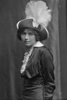 Blair, Sophia, Miss, portrait photograph, 1912 July 5. Creator: Arnold Genthe
