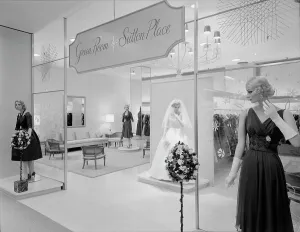 Clothes Shop Prints: Bloomingdale's, business in Hackensack