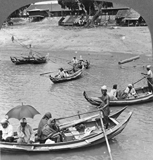Ayeyarwady Prints: Boats on the Irrawaddy River, Sagaing, Burma, 1908. Artist: Stereo Travel Co