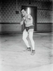 Pugilist Prints: Bob Diry, between c1910 and c1915. Creator: Bain News Service