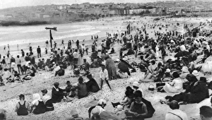 Sunbathing Prints: Bondi Beach, Sydney, New South Wales, Australia, c1924