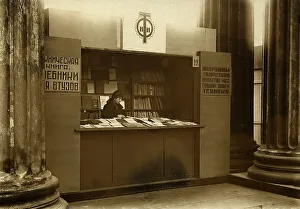 Bookseller Prints: Book trade in Leningrad near the Kazan Cathedral, 1920-1929. Creator: Unknown