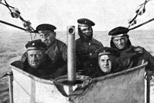 Submarine Prints: A bord des sous-marins allemands; Groupe caracteristique d'un equipage de sous-marin allemand