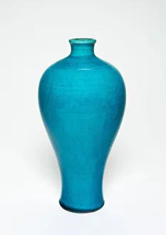 Turquoise Collection: Bottle Vase (Meiping), Qing dynasty (1644-1911), Qianlong period (1736-1795)