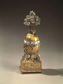 Alexandra Fyorodovna Collection: The Bouquet of Lilles Clock Egg (or the Madonna Lily Egg), 1899. Artist: Pershin, Michail