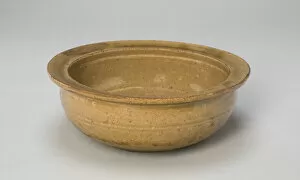 Celadon Gallery: Bowl, Six dynasties (220-589) or Tang dynasty (618-907), c. 6th / 7th century