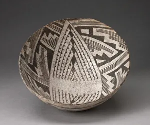 Bowl with Large Diamond-Shaped Area Interior with Dotted Lines and Diamonds... A.D