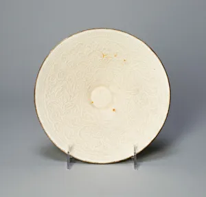 Molded Collection: Bowl with Pomegranates, Peonies, and Stylized Leaves, Jin dynasty (1115-1234)