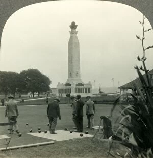 Sir Francis Gallery: Bowling Green used by Sir Francis Drake, and the War Memorial, Plymouth Hoe, Plymouth