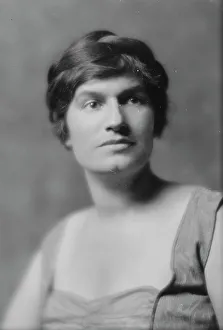 Sleeveless Prints: Braden, Adele, Miss, portrait photograph, 1915 Nov. 5. Creator: Arnold Genthe