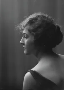 Bridges, C. Miss, portrait photograph, 1917 Apr. 18. Creator: Arnold Genthe