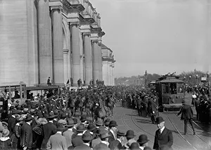 Trolley Bus Prints: British Commission To U.S - Arrival At Union Station; General Views