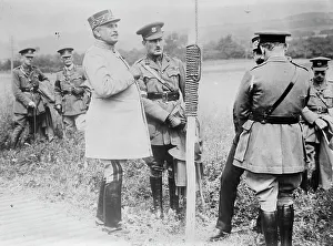 British & French officers in conference, 5 Aug 1917. Creator: Bain News Service. British & French officers in conference, 5 Aug 1917. Creator: Bain News Service