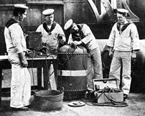 Hw Wilson Prints: British sailors wiring a mine, First World War, 1914