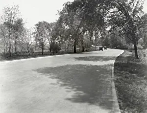 Lantern Slides 1920 Gmgpc Prints: Bronx Parkway, Bronx, New York, c1920. Creator: Frances Benjamin Johnston