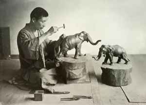Artisan Gallery: The Bronze Sculptor, 1910. Creator: Herbert Ponting