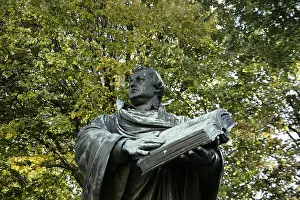 Friar Prints: Bronze statue of Martin Luther next to the Marienkirche