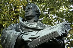 Friar Prints: Bronze statue of Martin Luther next to the Marienkirche