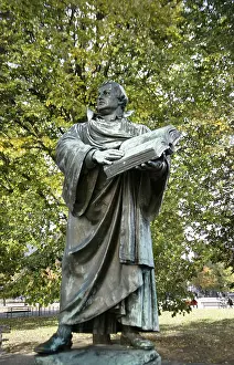 Friar Prints: Bronze statue of Martin Luther next to the Marienkirche