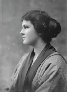Bathrobe Prints: Bruce, Ned, Mrs. portrait photograph, 1915 Apr. 28. Creator: Arnold Genthe