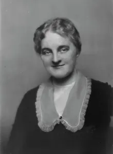Bruere, Martha, Miss, portrait photograph, 1917 Oct. 22. Creator: Arnold Genthe