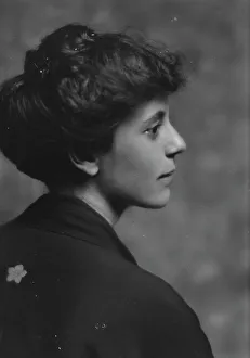 Tiny Prints: Buell, Miss, portrait photograph, 1914 Sept. 18. Creator: Arnold Genthe