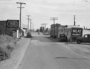 Telecommunication Gallery: Buena, Yakima County, Washington, 1939. Creator: Dorothea Lange