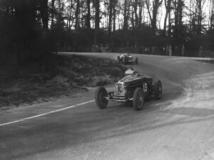 Castle Donington Gallery: Bugatti Type 35B of Jock Leith leading a Riley Brooklands at Donington Park, Leicestershire, 1935