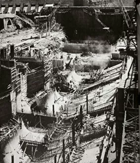 Under Construction Gallery: Building the Fort Loudon Dam, Tennessee, USA, early 1940s