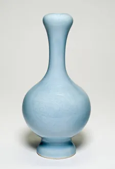 Qianlong Period Prints: Bulbous-Shaped Vase and Dragon Design, Qing dynasty, Qianlong reign mark and period