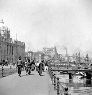 Images Dated 15th January 2008: The Bund, Shanghai, China, early 20th century.Artist: J Dearden Holmes