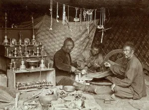 Manual Prints: Buryat mechanics making burkhanov - Buryat goods