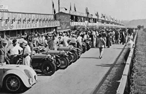 The busy pits: before the start of Le Mans 24-hour Race, 1937