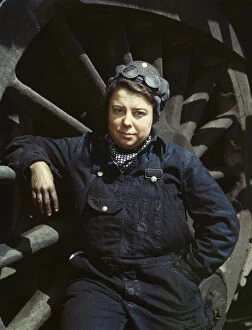 C. & N.W. R.R., Mrs. Dorothy Lucke, employed as a wiper at the roundhouse, Clinton, Iowa, 1943. Creator: Jack Delano