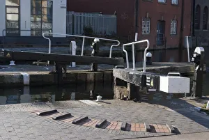 Camden Lock Lock, London, UK, 30/1/10. Creator: Ethel Davies Camden Lock Lock, London, UK, 30/1/10. Creator: Ethel Davies