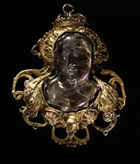 Diane De Poitiers Gallery: Cameo with Bust of Diane de Poitiers (1499-1566), 16th century. Artist: Anonymous