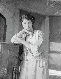 Contestant Prints: Campbell, Mary Catherine, portrait photograph, 1922 Sept. 8. Creator: Arnold Genthe