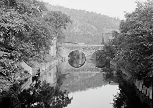 Canals Prints: Canal, Bellows Falls, Vt. c1907. Creator: Unknown