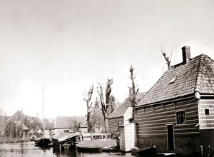 Batkin Prints: Canalside houses, Broek, Netherlands, 1898. Artist: James Batkin