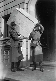 Bacteriologist Prints: Capt. Baylis & Mary Watkins, 1917 or 1918