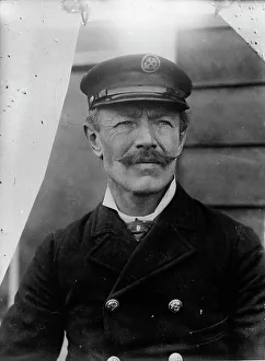 Double Breasted Prints: Capt. John Weller, 1911. Creator: Bain News Service