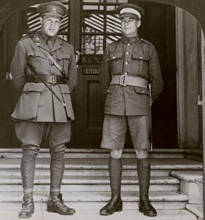 Images Dated 9th April 2009: Captain MacDougall, DSO, and Cadet Mullin, two Canadian VCs, World War I, 1914-1918