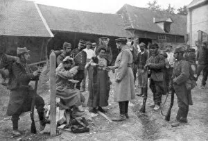 Images Dated 21st August 2006: Captured German prisoners, France, August 1914