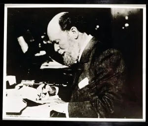 Jeweller Prints: Carl Faberge, Russian jeweller and goldsmith, at work, 20th century