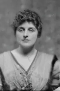 V Neck Prints: Carlyle, Grace, Miss, portrait photograph, 1914 Sept. 30. Creator: Arnold Genthe