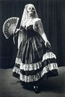 Images Dated 13th June 2012: Carmen Tortola Valencia (1882-1955), Andalusian dancer