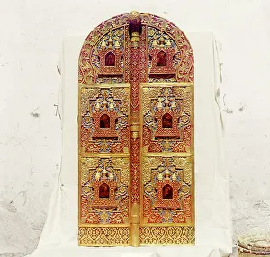 Intricately Prints: Carved wooden Holy Gates from the seventeenth century in the Rostov museum