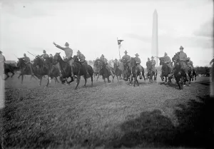 Drill Prints: Cavalry Review By President Wilson - Cavalry In Maneuvers